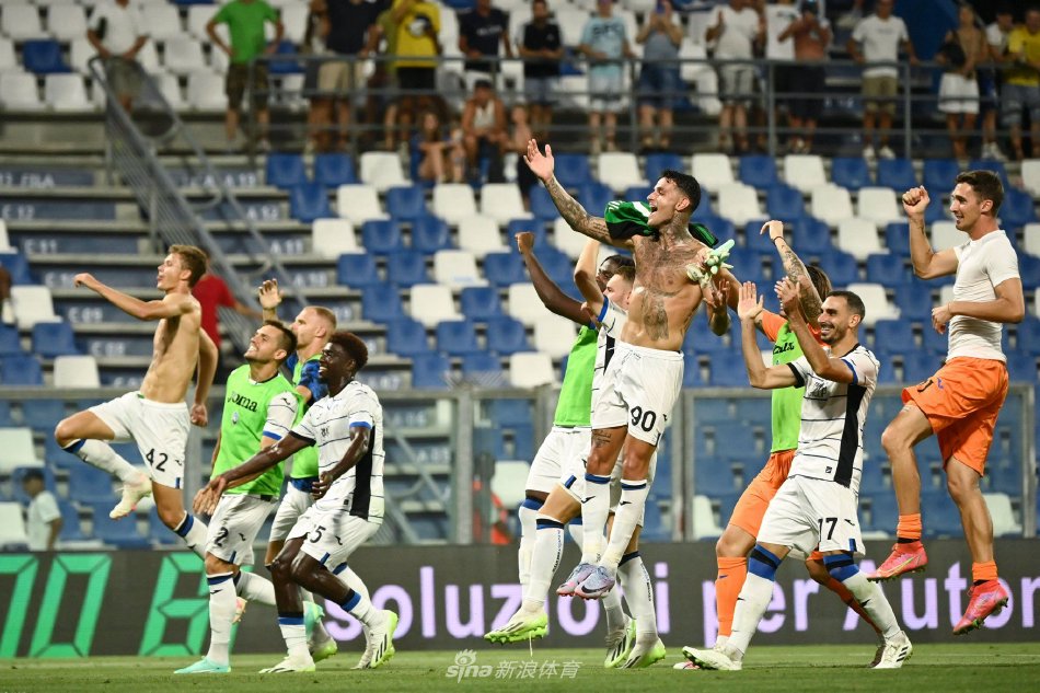 在向所有人 在向所有人